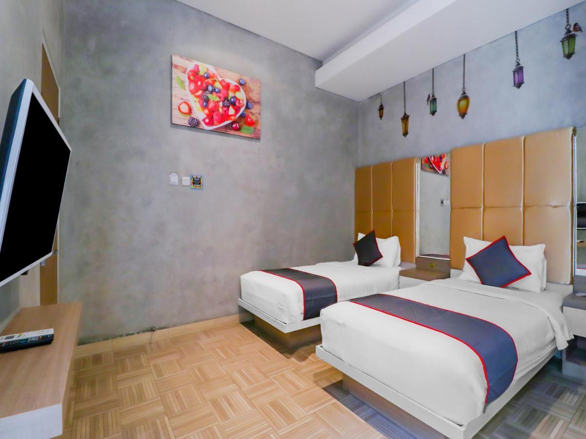 فندق Super Oyo Collection O 31 The Batik Bed And Coffee باندونج المظهر الخارجي الصورة