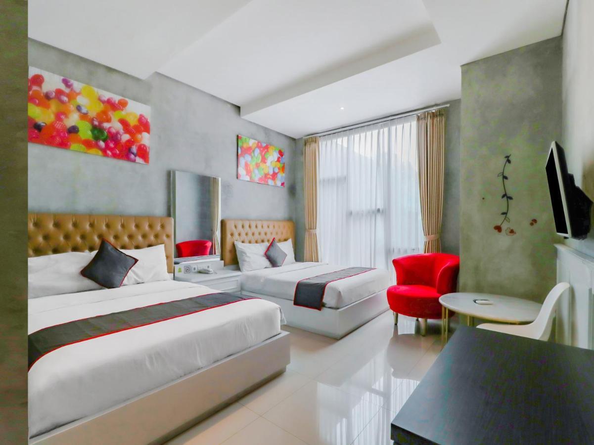 فندق Super Oyo Collection O 31 The Batik Bed And Coffee باندونج المظهر الخارجي الصورة